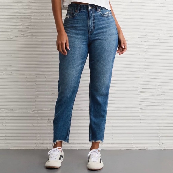 American Eagle Outfitters Denim - American Eagle Outfitters Stretch Curvy Mom Jeans High Rise